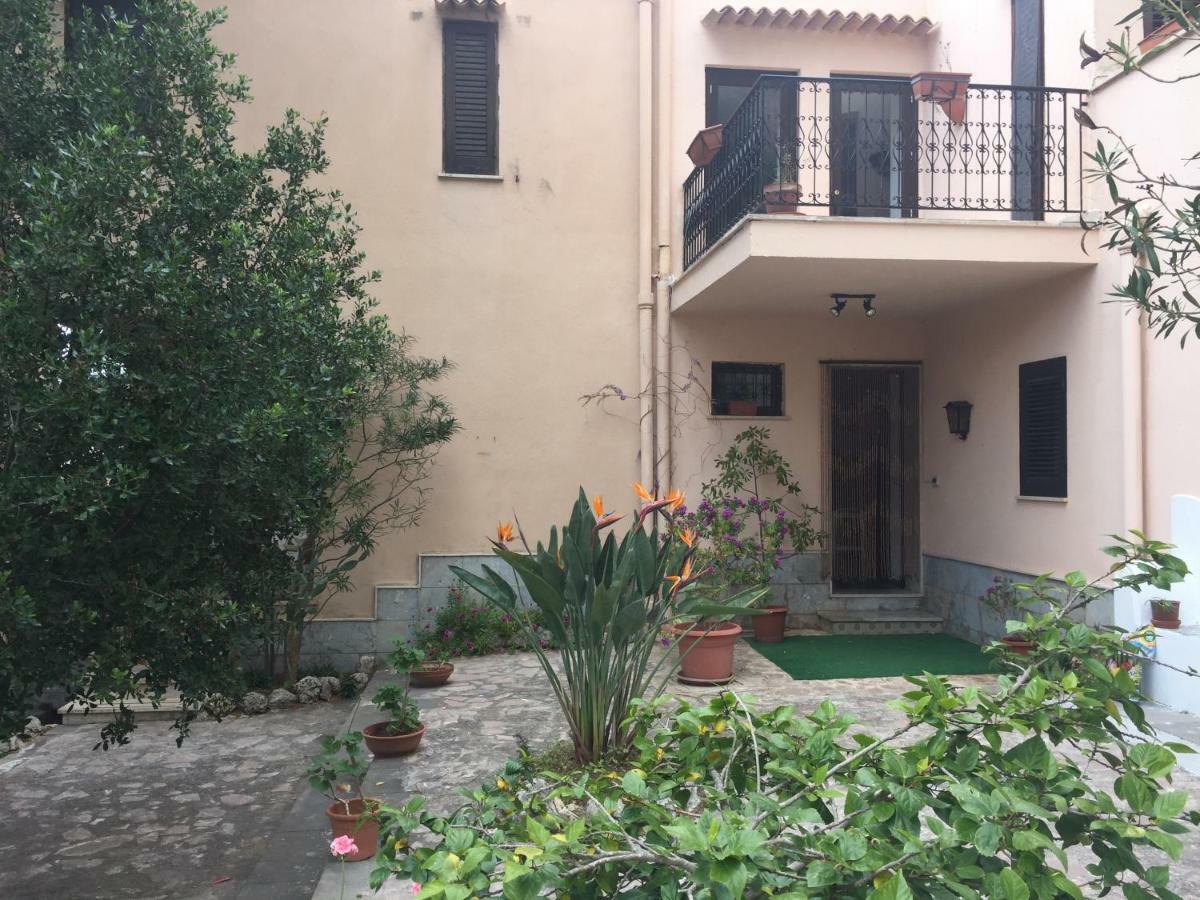B&B Villa Il Carrubo San Vito Lo Capo Exterior foto